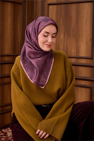 Twill İpek Eşarp Vişne–Somon Desenli Tok Duruşlu 90X90