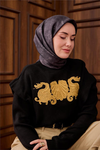 Twill İpek Eşarp Gri–Beyaz–Siyah Desenli Tok Duruşlu 90X90
