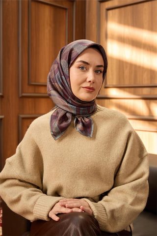 Twill İpek Eşarp Mürdüm-Karolina Mavisi Vizon Geçişli Kaymaz Tok Duruşlu 90X90