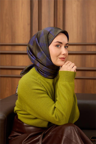 Twill İpek Eşarp Antrasit-Çivit Desenli Tok Duruşlu 90X90