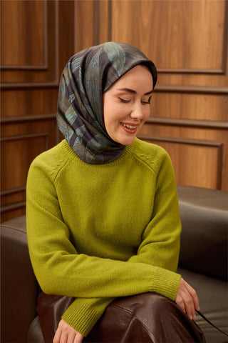 Twill İpek Eşarp Antrasit-Çağla Yeşili Desenli Tok Duruşlu 90X90
