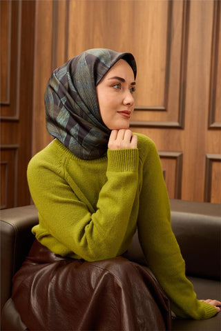 Twill İpek Eşarp Antrasit-Çağla Yeşili Desenli Tok Duruşlu 90X90