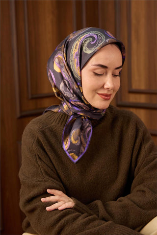 Twill İpek Eşarp Koyu Mor-Yeşil Desenli Tok Duruşlu 90X90