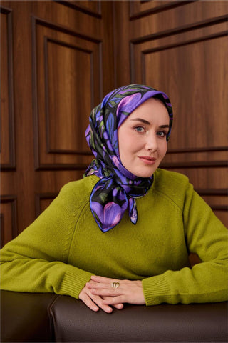 Twill İpek Eşarp Siyah-Mor Yeşil Çiçek Desenli Tok Duruşlu 90X90