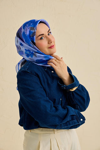 Twill İpek Eşarp Çiçek Desen Bebe Mavi 90x90 - Twill İpek Eşarp - | Silk Home