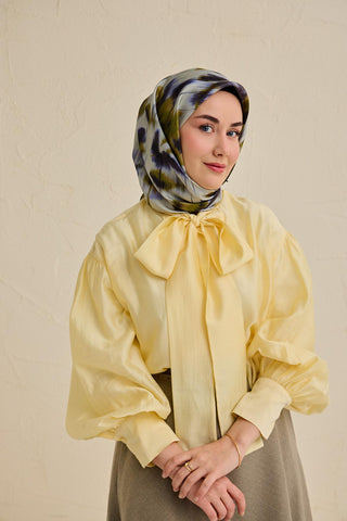 Twill İpek Eşarp Soyut Çiçek Desen Bebe Mavi 90x90 - Twill İpek Eşarp - | Silk Home
