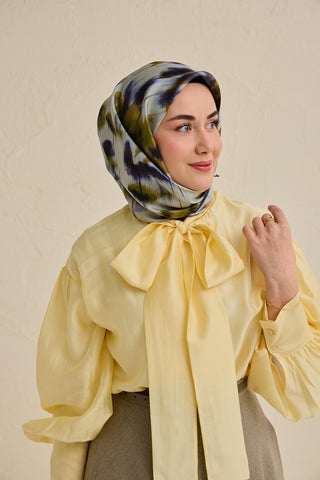 Twill İpek Eşarp Soyut Çiçek Desen Bebe Mavi 90x90 - Twill İpek Eşarp - | Silk Home