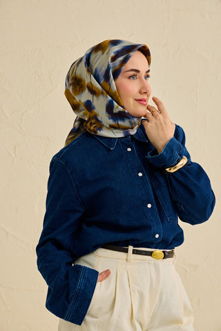 Twill İpek Eşarp Soyut Çiçek Desen Gece Mavisi 90x90 - Twill İpek Eşarp - | Silk Home