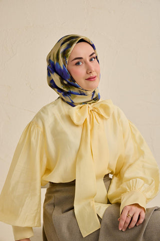 Twill İpek Eşarp Soyut Çiçek Desen Butter Yellow 90x90 - Twill İpek Eşarp - | Silk Home
