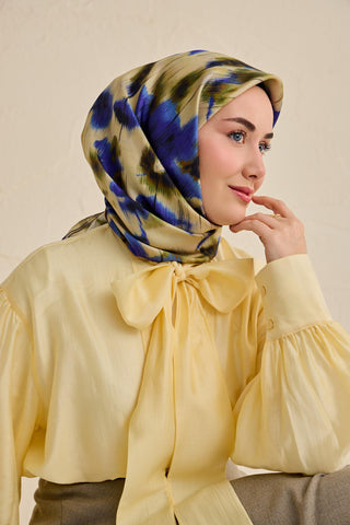 Twill İpek Eşarp Soyut Çiçek Desen Butter Yellow 90x90 - Twill İpek Eşarp - | Silk Home