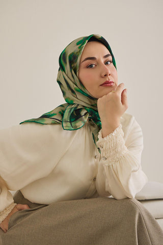 Twill İpek Eşarp Soyut Çiçek Desen Patina Yeşili 90x90 - Twill İpek Eşarp - | Silk Home