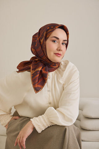 Twill İpek Eşarp Soyut Desen Acı Kahve 90x90 - Twill İpek Eşarp - | Silk Home