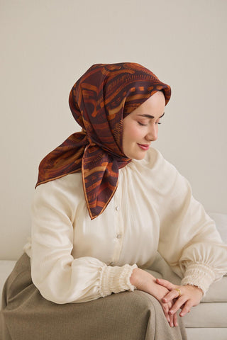 Twill İpek Eşarp Soyut Desen Acı Kahve 90x90 - Twill İpek Eşarp - | Silk Home