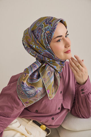 Twill İpek Eşarp Badem Motif Desen Yağ Yeşili 90x90 - Twill İpek Eşarp - | Silk Home