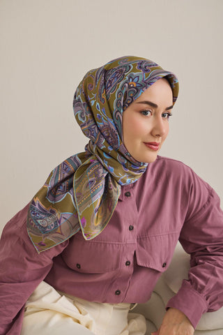 Twill İpek Eşarp Badem Motif Desen Yağ Yeşili 90x90 - Twill İpek Eşarp - | Silk Home