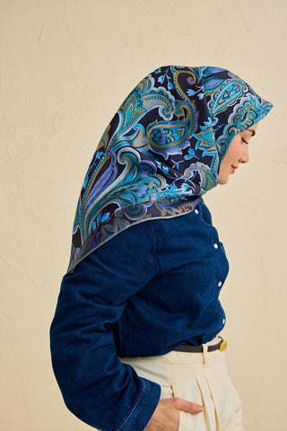 Twill İpek Eşarp Badem Motif Desen Gece Mavisi 90x90 - Twill İpek Eşarp - | Silk Home