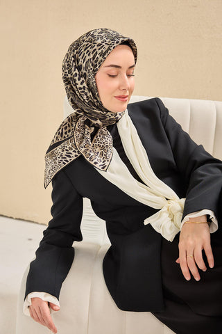 Twill Silk Scarf, Navy Blue, Green Tones, Patterned, Firm Structure, 90x90 cm.