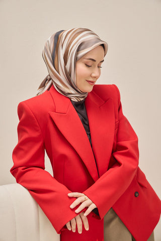 Twill İpek Eşarp Kıvrımlı Şerit Sütlü Kahve 90x90 - Twill İpek Eşarp - | Silk Home