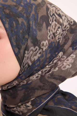 Viscose Velora Scarf, Four Seasons Kilim Pattern, Light Gray, 90x90 cm 