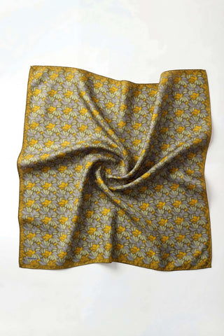 Soft Eşarp Floral Line Çimen Yeşili 90x90 - Soft Eşarp - | Silk Home