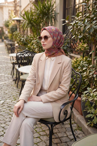 Soft Eşarp Floral Line Koyu Gri 90x90 - Soft Eşarp - | Silk Home