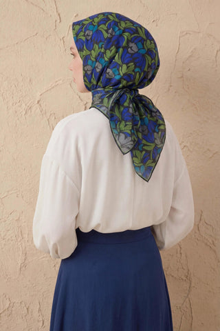 Soft Eşarp Floral Line Siyah 90x90 - Soft Eşarp - | Silk Home