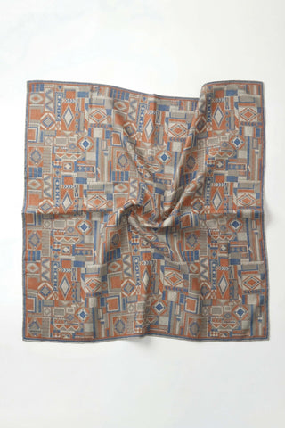 Soft Eşarp Geometrik Desen Açık Gri 90x90 - Soft Eşarp - | Silk Home