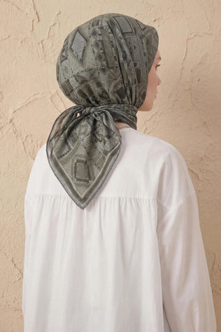 Soft Eşarp Geometrik Desen Eğrelti Yeşili 90x90 - Soft Eşarp - | Silk Home