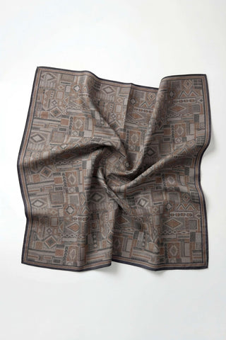 Soft Eşarp Geometrik Desen Koyu Gri 90x90 - Soft Eşarp - | Silk Home
