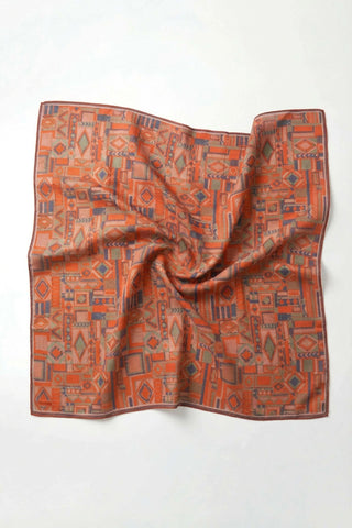 Soft Eşarp Geometrik Desen Narçiçeği 90x90 - Soft Eşarp - | Silk Home