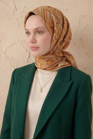 Soft Eşarp Geometrik Desen Soluk Turuncu 90x90 - Soft Eşarp - | Silk Home