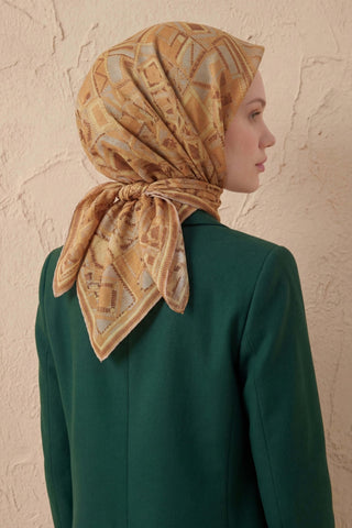Soft Eşarp Geometrik Desen Soluk Turuncu 90x90 - Soft Eşarp - | Silk Home