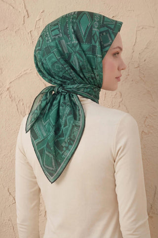 Soft Eşarp Geometrik Desen Zümrüt Yeşili 90x90 - Soft Eşarp - | Silk Home