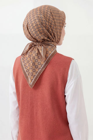 Soft Eşarp Retro Geometrik  Sütlü Kahve