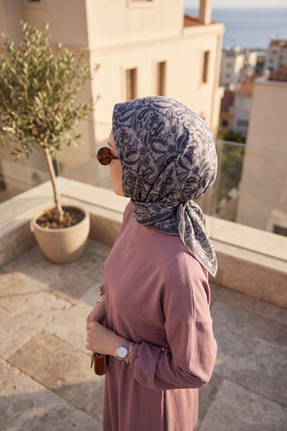 Soft Eşarp Şal Motif Gümüş 90x90 - Soft Eşarp - | Silk Home