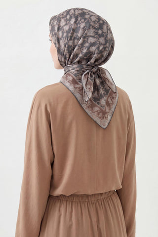 Soft Eşarp Yaprak Desen Füme 90x90 - Soft Eşarp - | Silk Home