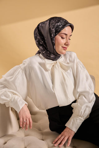 Twill İpek Bloom Eşarp Siyah 90x90 - Twill İpek Eşarp - | Silk Home