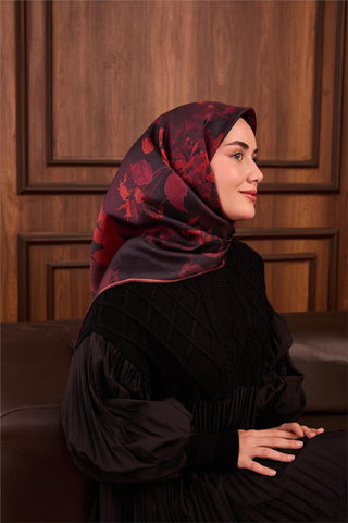 Twill İpek Eşarp Kırmızı-Siyah Çiçek Desenli Tok Duruşlu Kaymaz 90X90