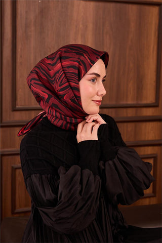 Twill İpek Eşarp Kırmızı Siyah Geometrik Desenli Tok Duruşlu 90X90