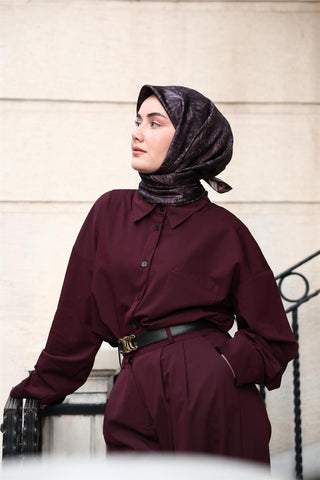 Twill İpek Eşarp Koyu Mor Çiçek Desenli Tok Duruşlu 90X90