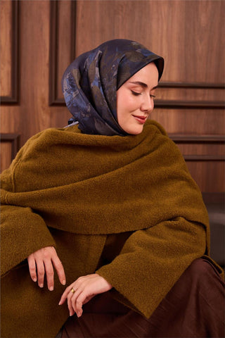 Twill İpek Eşarp Lacivert Mavi Yeşil Tonlu Desenli Tok Duruşlu 90X90