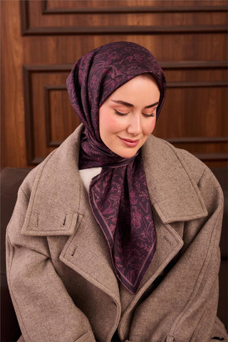 Twill İpek Eşarp Mürdüm Çiçek Desenli Tok Duruşlu 90X90