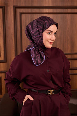 Twill İpek Eşarp Mürdüm Eflatun Geometrik Desenli Tok Duruşlu 90X90