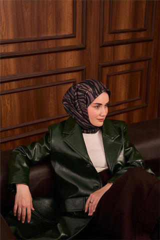 Twill İpek Eşarp Petrol Yeşili Erguvan Geometrik Desenli Tok Duruşlu 90X90