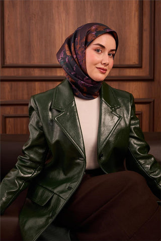 Twill İpek Eşarp Koyu Yeşil–Eflatun Çiçek Desenli Tok Duruşlu 90X90