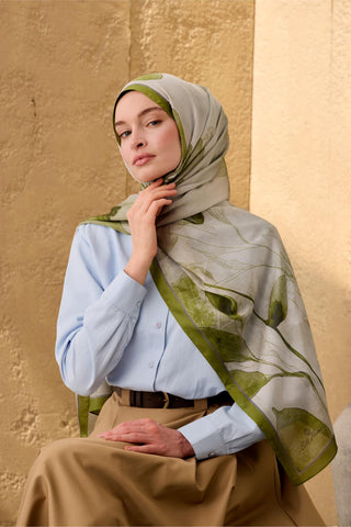 Polyester Velina Shawl, Green-Gray Patterned, Shiny Textured, Lightweight, 190x70 cm