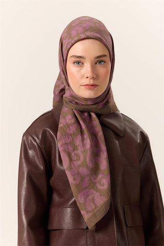 Velora Viscose Blend Scarf, Olive-Purple Pattern, Soft Texture, Firm Structure, 90x90 cm.