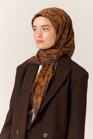 Viscose Blend Velora Scarf, Dark Brown-Tan Patterned, Soft Texture, Firm Structure, 90x90 cm.