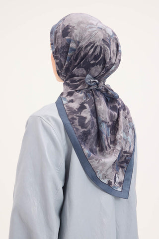 Viscose Velora Scarf, Four Seasons Kilim Pattern, Light Gray, 90x90 cm 