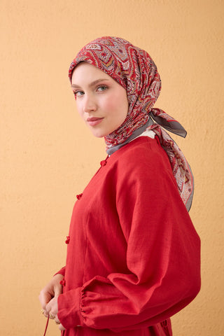 Velora Scarf Vintage Paisley Red